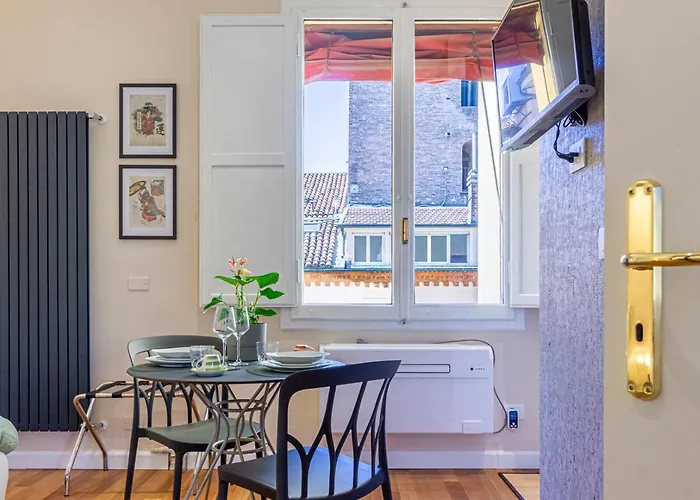 Casa Hygiea In Canton De' Fiori * Bologna