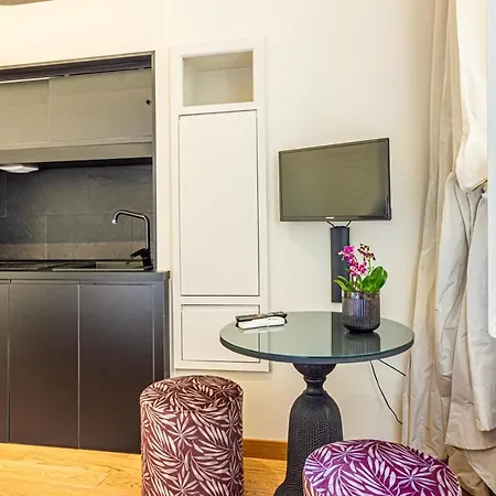 Apartment Casa Hygiea In Canton De' Fiori *