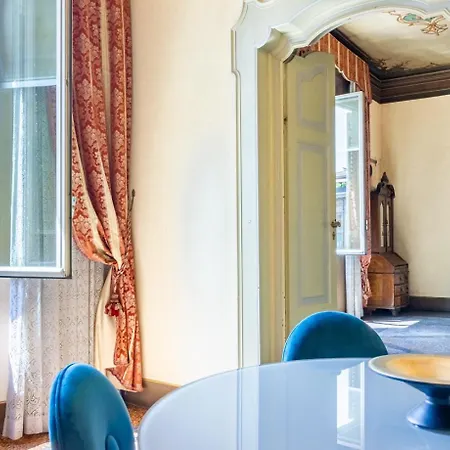Apartment Casa Hygiea In Canton De' Fiori